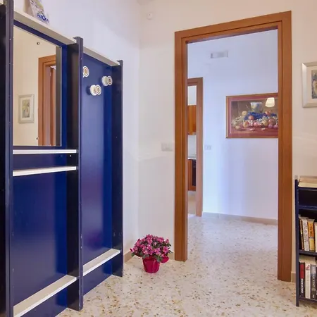 Apartamento Panoramic Penthouse With Breathtaking Views & Large Private Terrace In Center Sorrento