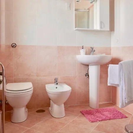 Attico Panoramico In Centro アパート *